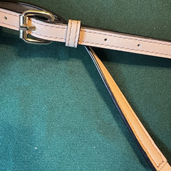 Calvin Klein Pink Gold Women’s Crossbody Purse Handbag w/ Magnetic Snap Closure - Picture 8 of 9